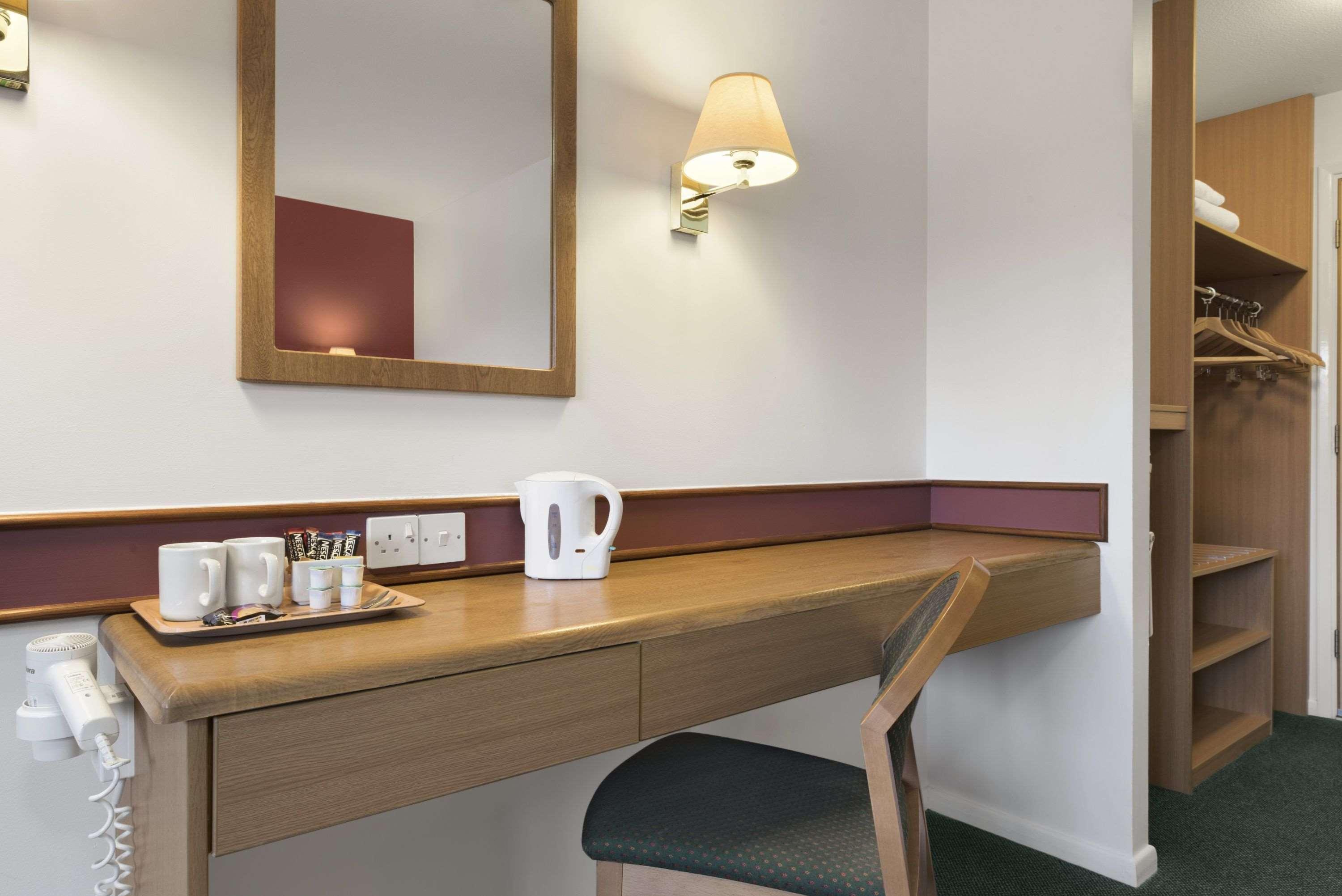 Days Abington - Glasgow 3* Abington (South Lanarkshire)