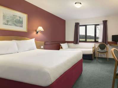 Days Abington - Glasgow 3*